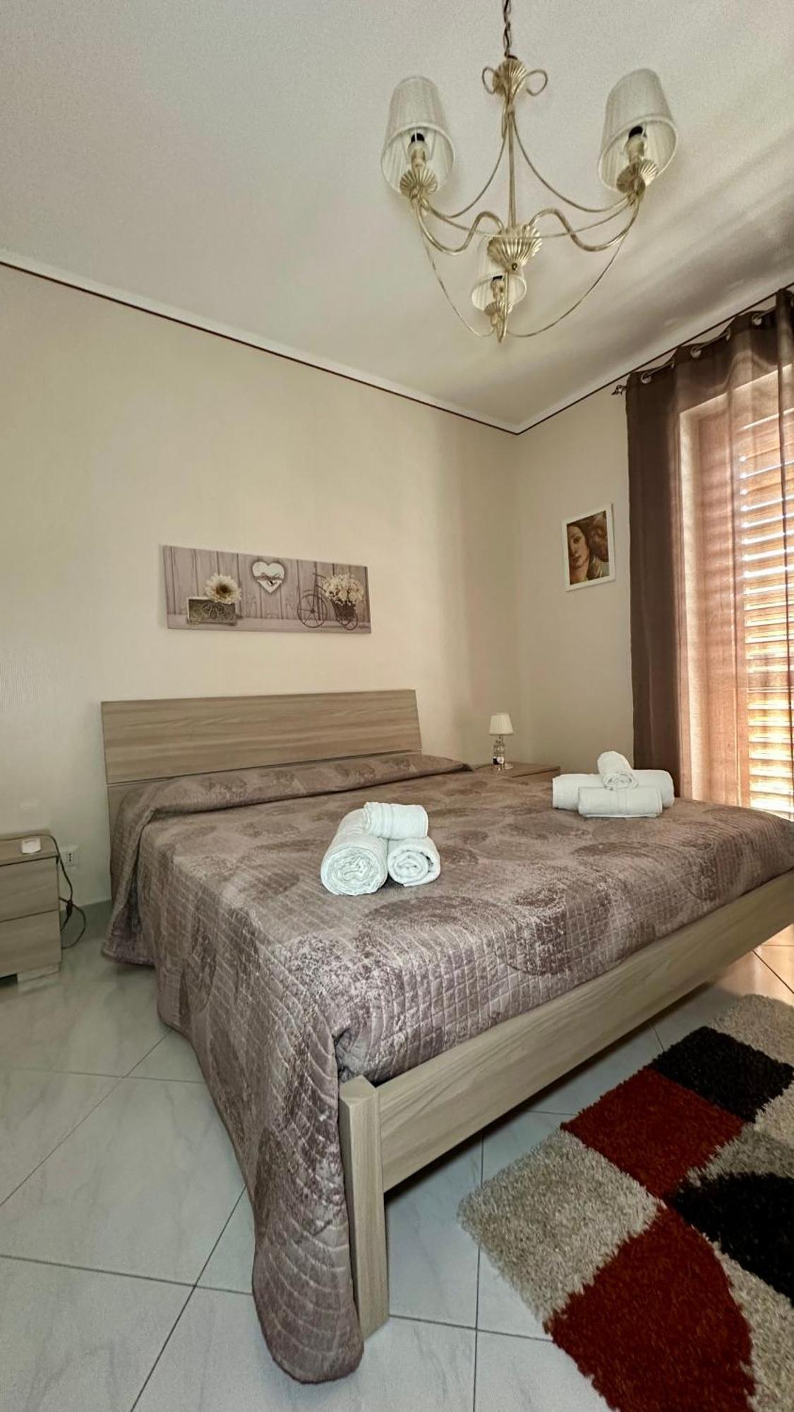 La Pigna Delle Aci Apartment Acireale Exterior photo